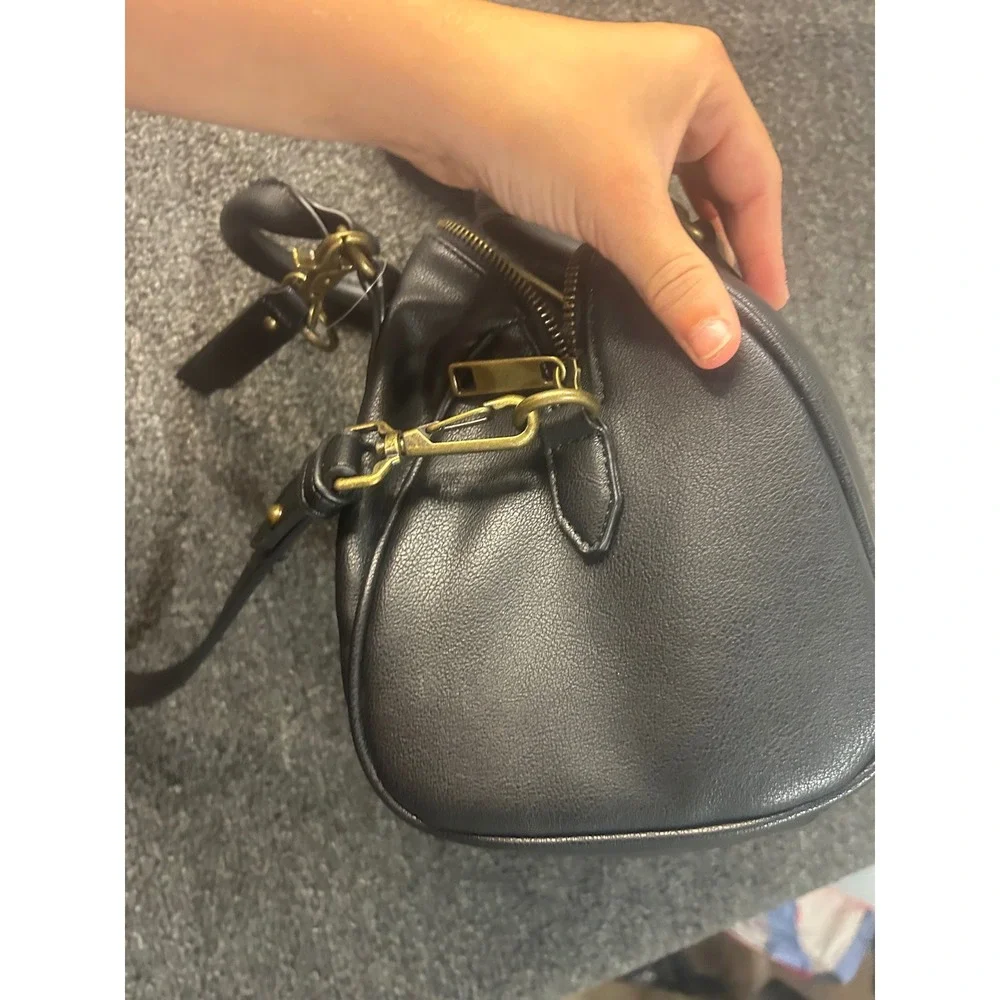 Frye and Co Black Pebbled Vegan Leather Satchel Crossbody Handbag Dome Bag